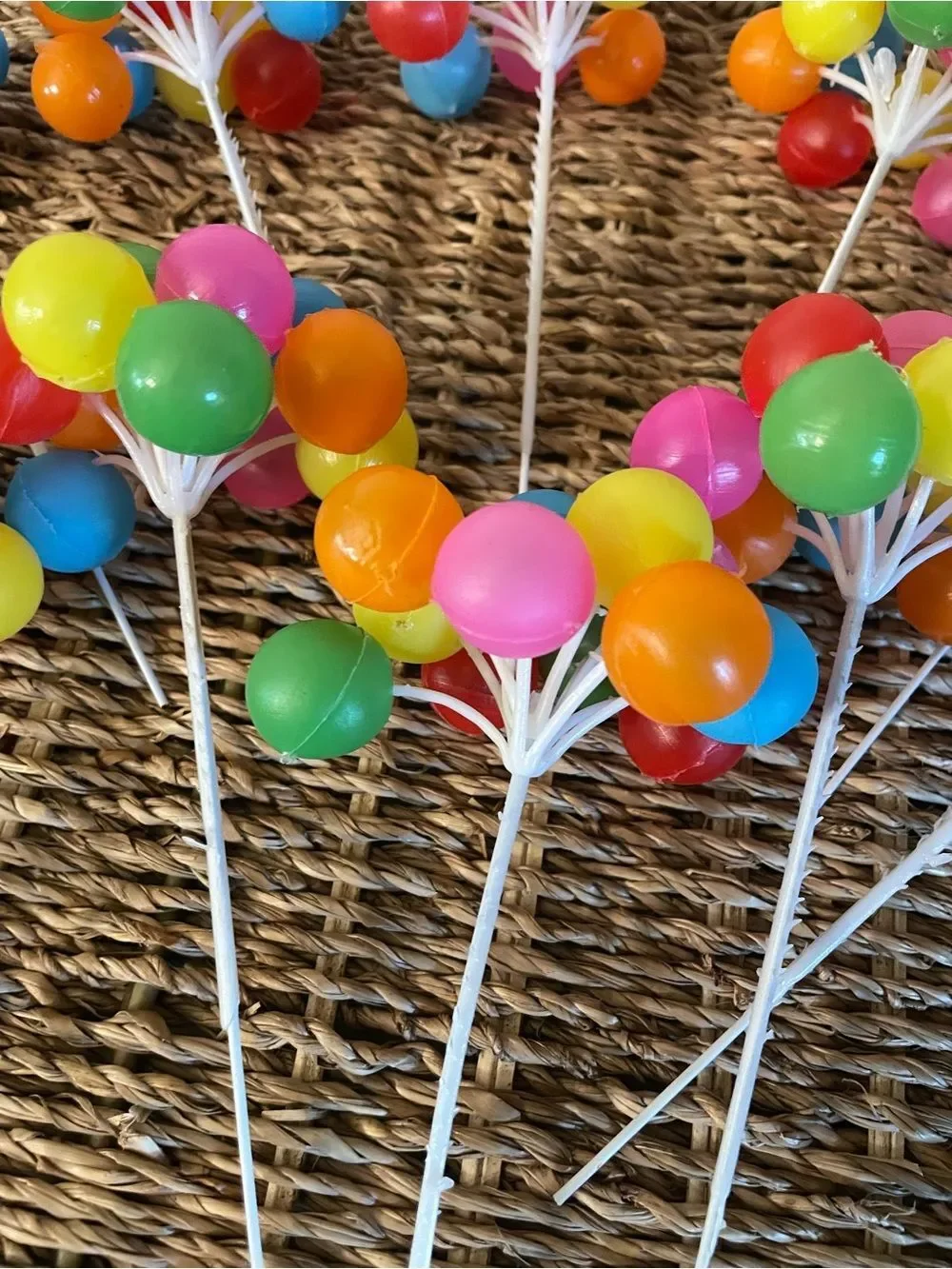 Vintage Balloon Bunch Cake Decorations set of 10!